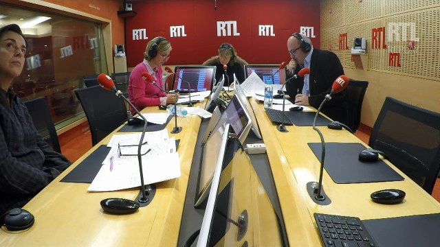 Emmanuel Macron doit rentrer dans le débat de la primaire de la gauche , a déclaré Karine Berger