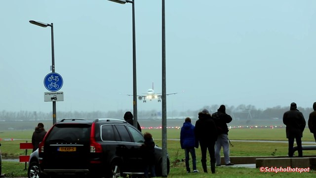 STORM Schiphol Touch and Go Around A320 by Swiss 20-11-2016