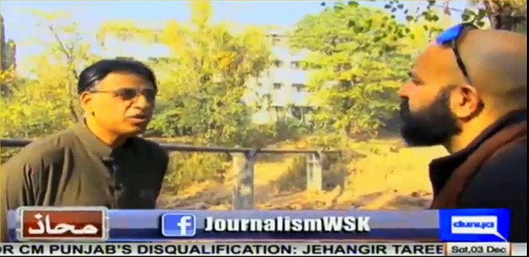 Asad Umer praising IK