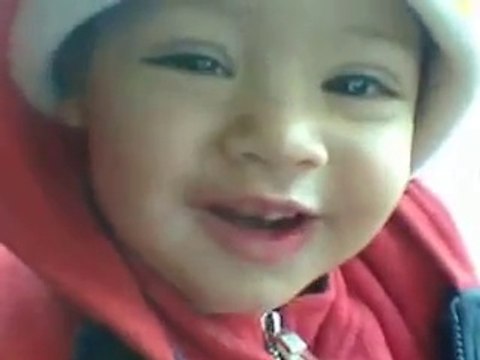 Enfants jouant et rire - Children playing and laughing - 孩子在玩和笑