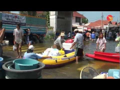 Burmese Workers Helpless in Bangkok Flood