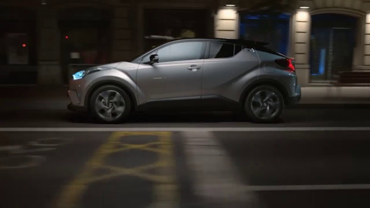 toyota c-hr spot (2016)