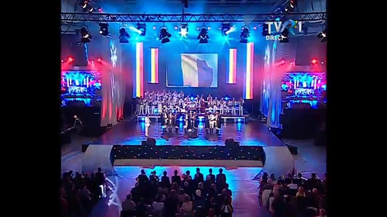 Grupul folcloric Burnasul din Alexandria si Nicusor Iordan - Spectacol Sibiu 1 Decembrie 2016