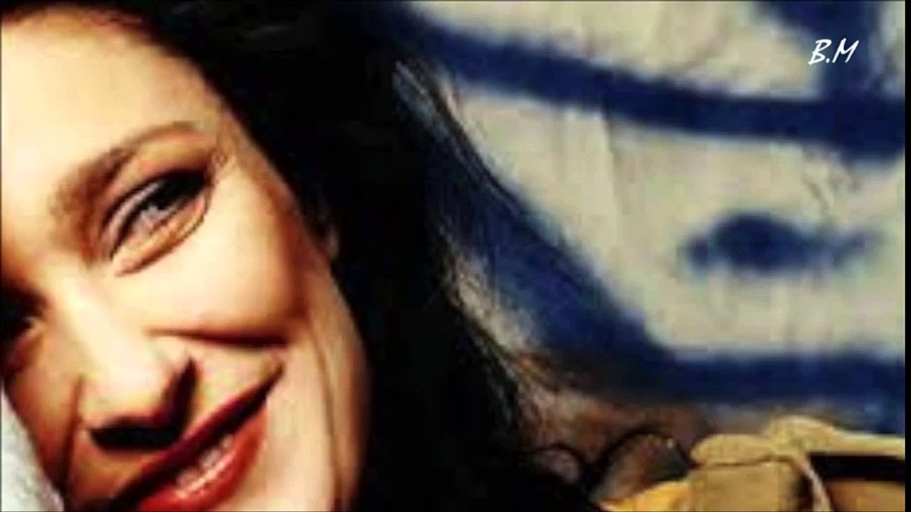 Καλοκαιράκι ------ Αφροδίτη Μάνου