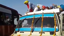 Bhagwant Mann naal Badal di Bus driver ne v hath milaya