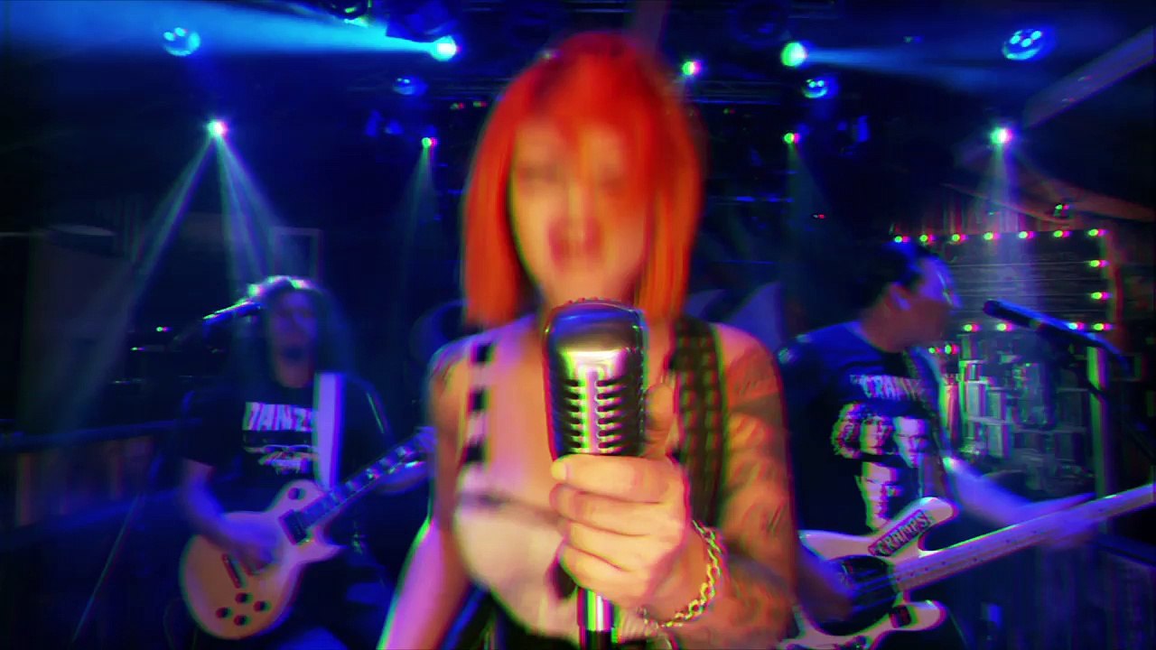 Brenna Red- Selbstmordmadchen (Suicide Girl)