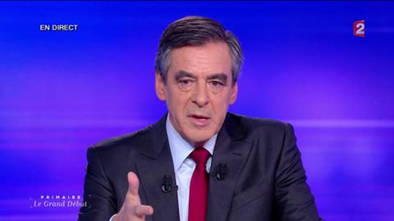 Discussion houleuse entre François Fillon et Alain Juppé : "Ce débat est absurde"