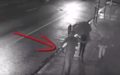 Sokak ortasında gasp dehşeti