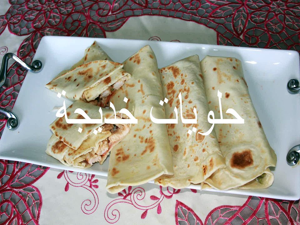 شاورما بالدجاج صنع منزلي ب طريقة سهلة و تتبيلة بسيطة chawarma