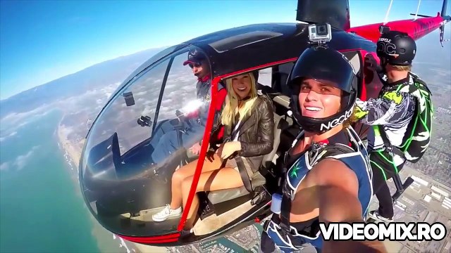 La început am crezut că vor să o ARUNCE în ocean, dar ceea ce s-a întâmplat câteva secunde mai târziu... IMPRESIONANT!