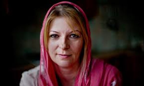 Lauren Booth became muslim How? | See The Full Story Journey to Islam by Lauren Booth