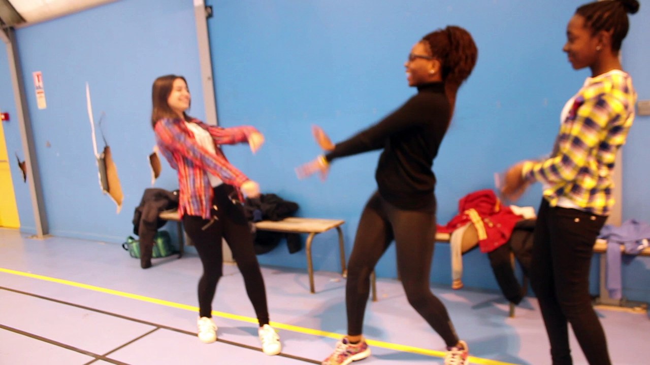 flashmob UNSS mondial Hand @Clgsisley93