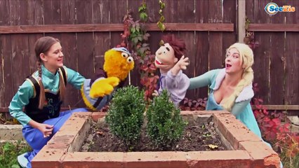 Spiderman GETS new girlfriend? w/ Frozen Elsa & Hulk Joker Superhero in Real life