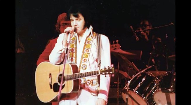 Elvis Presley - Jingle Bells December 6, 1976 e Hitlon hotel, Las Vega