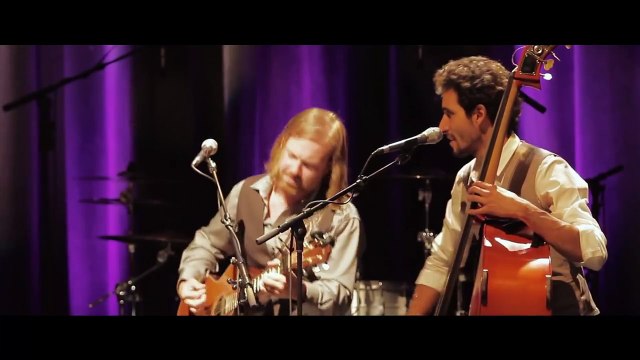 Pink Floyd - Comfortably Numb (cover by The Novelists)