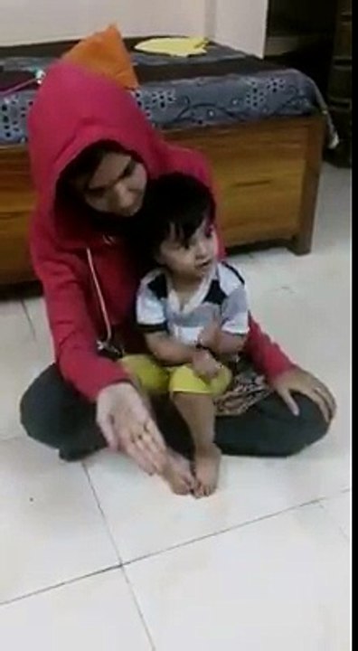 This Cute Little Girl Criticizing Government,Video Goes Viral