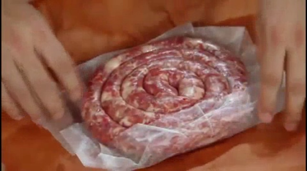 Geschmorte Salsiccia mit Zwiebeln