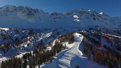 Hautes-Alpes : Vars by drone et acrobaties aériennes