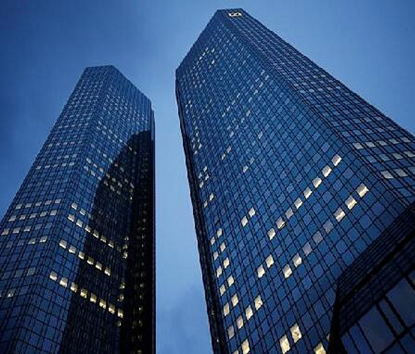 Deutsche Bank 3400 Clients