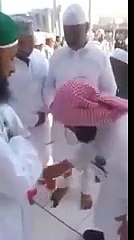 Masjid Nabvi Main Taveez Pehne is Madni Bhai Ke Saath Kia Hua