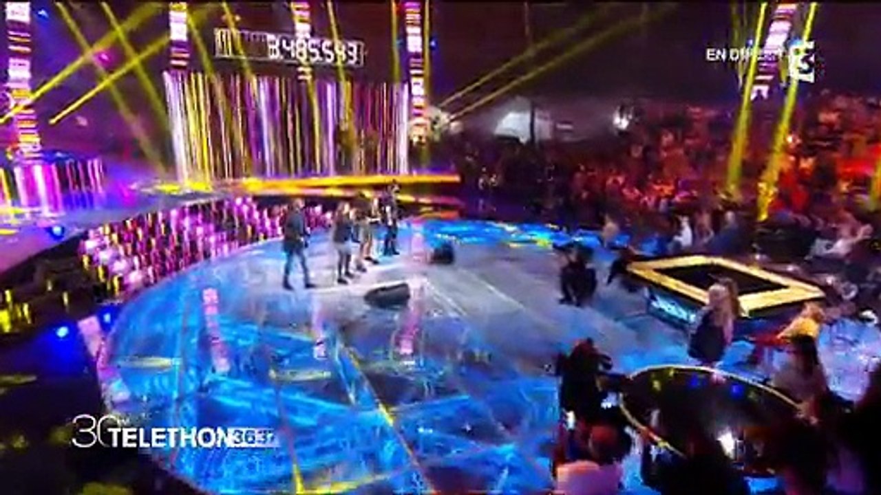 Le groupe Kids United fait une gaffe pendant le Téléthon