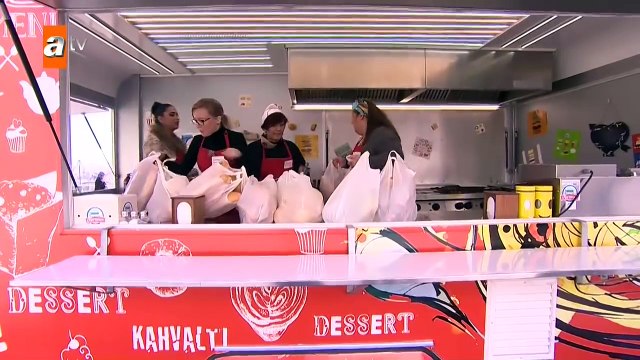 Selma Hanım ve Berrak Hanım arasında gerginlik -Karavan 23.Bölüm-atv