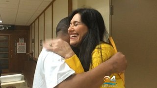 Beautiful Moment of the Judge Reunites With Middle School Classmate She Recognized In Court