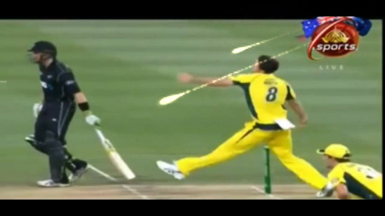 SPD Smith stunning flying catch vs New Zealand 1st ODI 2016 at Sydney