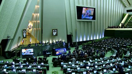 الموازنة الايرانية تراهن على سعر 50 دولارا لبرميل النفط