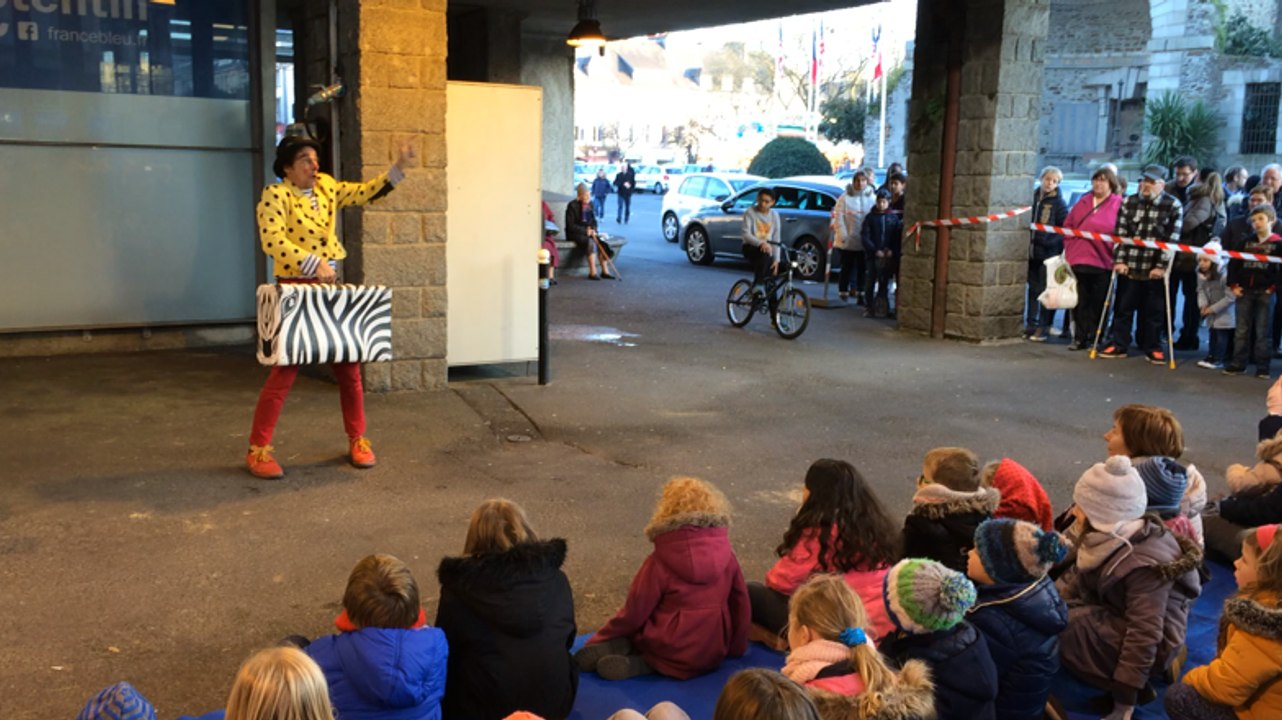 Titi le clown, aux halles