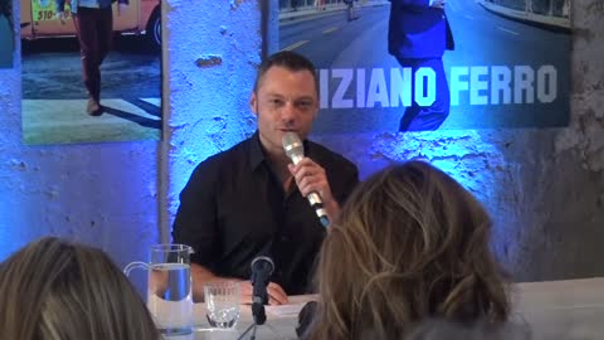 Tiziano Ferro presenta Il Mestiere Della Vita in conferenza stampa - Video  Dailymotion