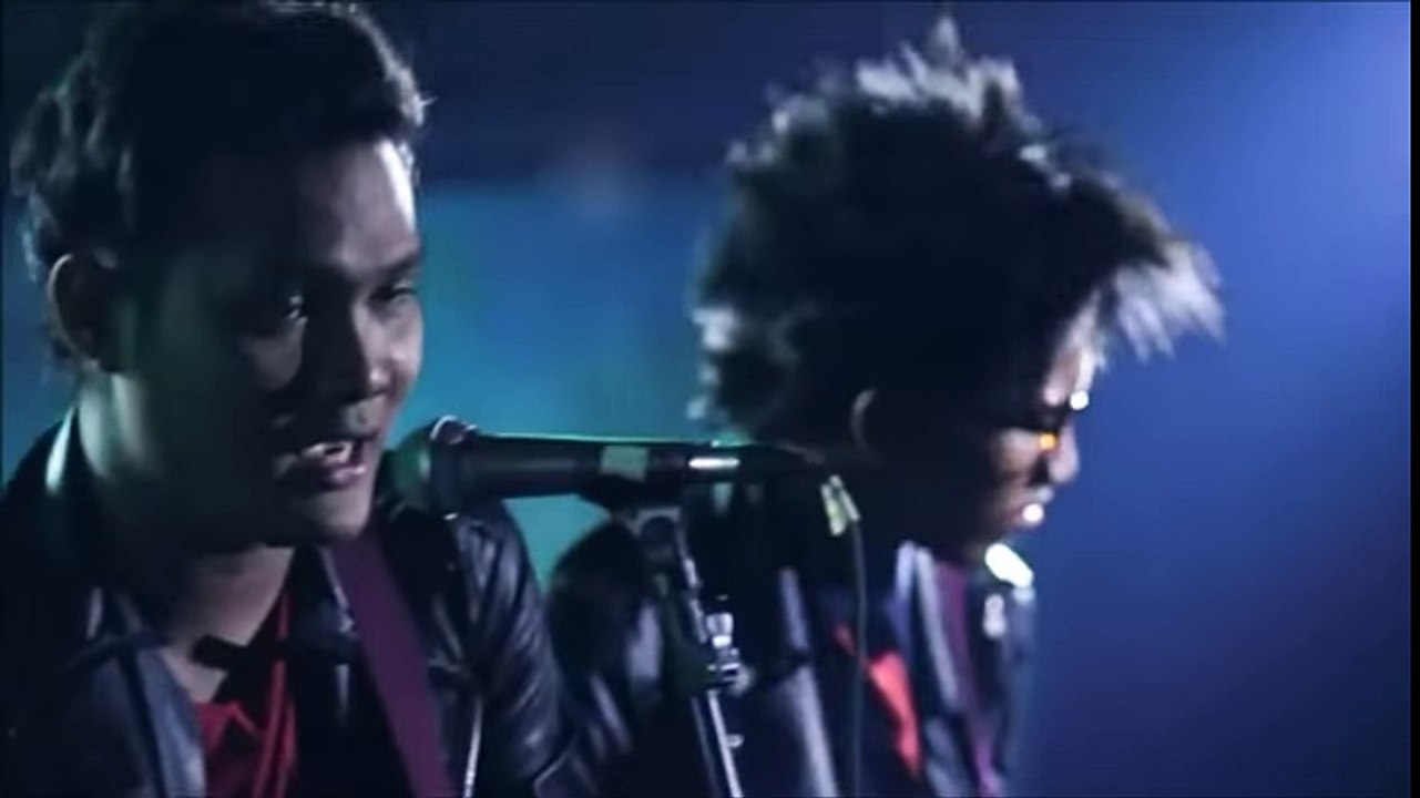 Last Child Ft. Giselle - Seluruh Nafas Ini (Official Video)