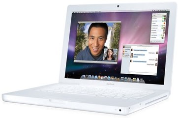 Apple MacBook  MB403 33,8 cm (13,3 Zoll) Notebook weiß (Intel Core 2 Duo 2,4GHz, 2GB RAM, 160GB HDD, DVD+- DL RW, Mac OS X)