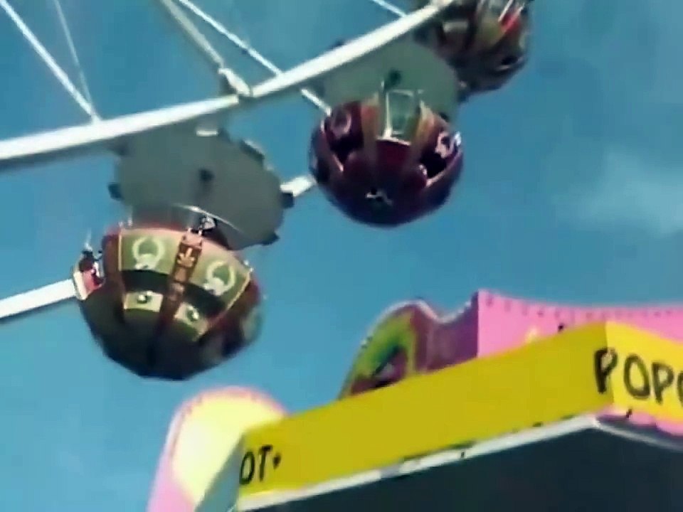 جھولے لینے سے ڈر لگتا ھے تو ویڈیو دیکھیں