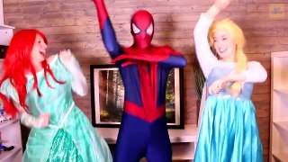 Spiderman, Frozen Elsa Mermaid & Ariel vs Ursula! w_ Pink Spidergirl! 02