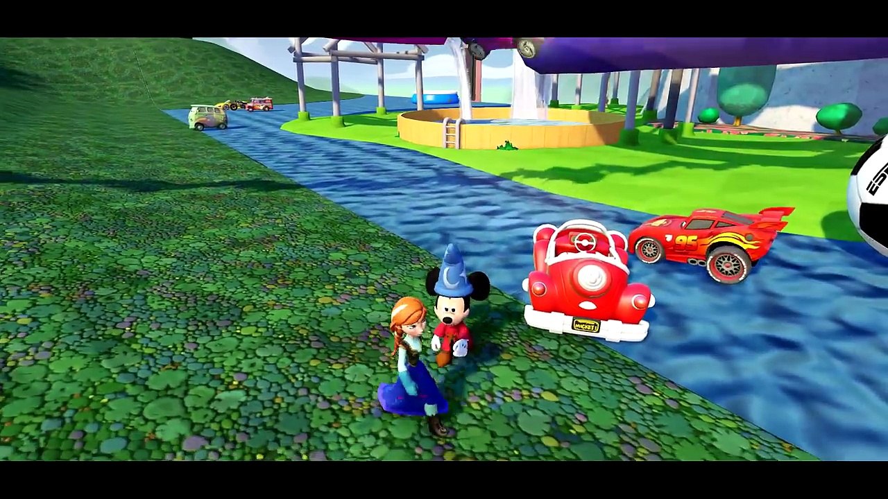 Holley Shiftwell & Disney Pixar Cars Lightning McQueen playing with Mickey Mouse & Princess Anna!
