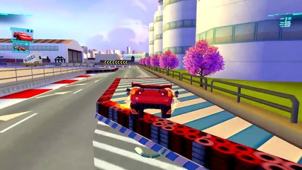 Télécharger la video: Disney Pixar CARS 2 Rayo MCQUEEN Flash Macuin Radiator Springs Lightning Mcqueen Cars Game Play