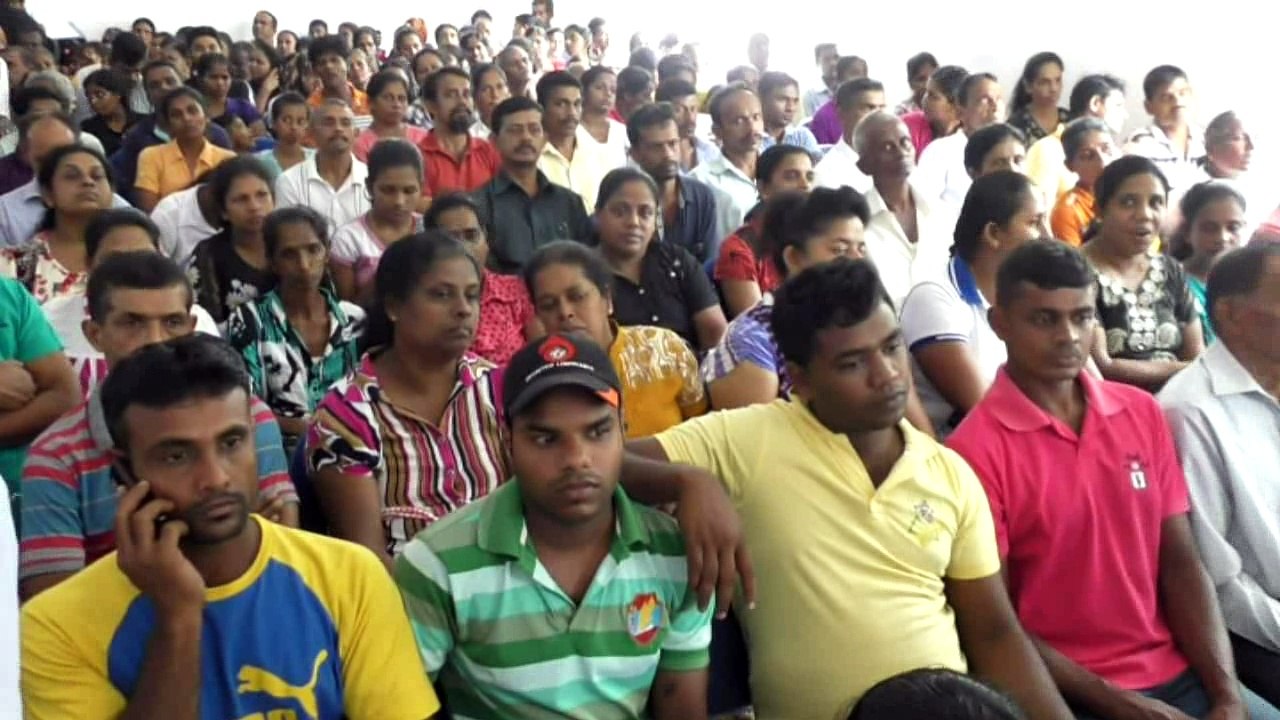 2020 දීත් මෛත්‍රි රටේ බලය අල්ලනවා ...ඔහු වටා මහ සෙනගක් දැනටමත් රැස්වෙලා ...පසුව අපි රට කරන්නේ බදු නැතිව