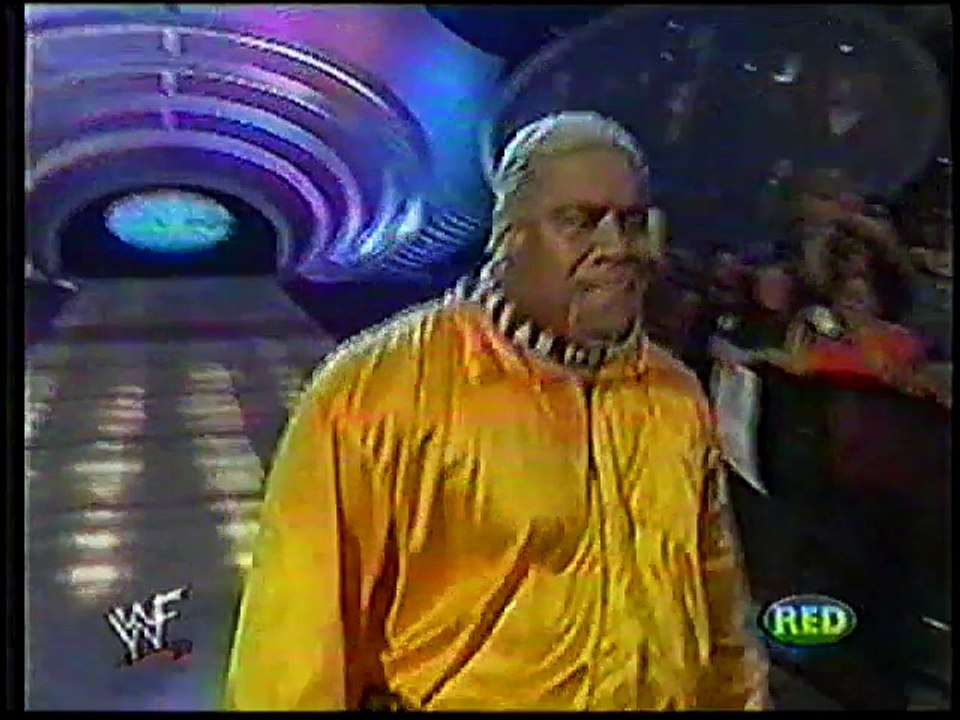 38-WWF SD 2001- Triple H vs Rikishi, SCSA/Taker