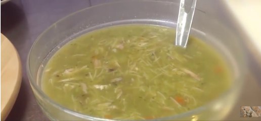 Maraq Digaag oo Hergabka Ufiican (Brodo di Pollo)