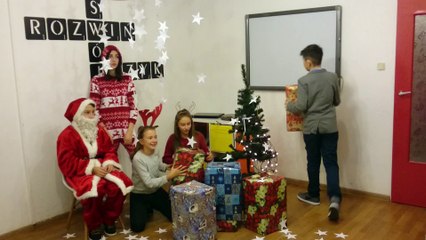 Gimnazjaliści z grupy języka niemieckiego / Szkoła Diament - Weihnachtslied