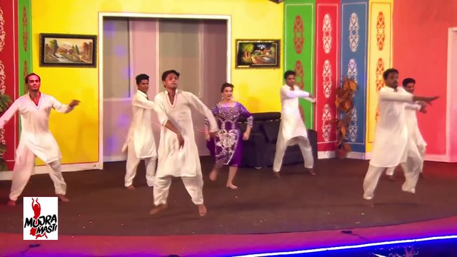 UNSEEN QISMAT BAIG STAGE MUJRA - AGGAN LAGIYAN - 2016 PAKISTANI MUJRA DANCE