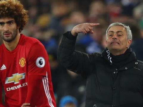Mourinho defends Fellaini substitution