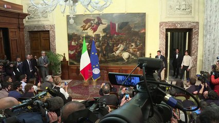 Italie: Renzi démissionne après un camouflet dans les urnes