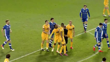 Deux coéquipiers en viennent aux mains et se font expulser