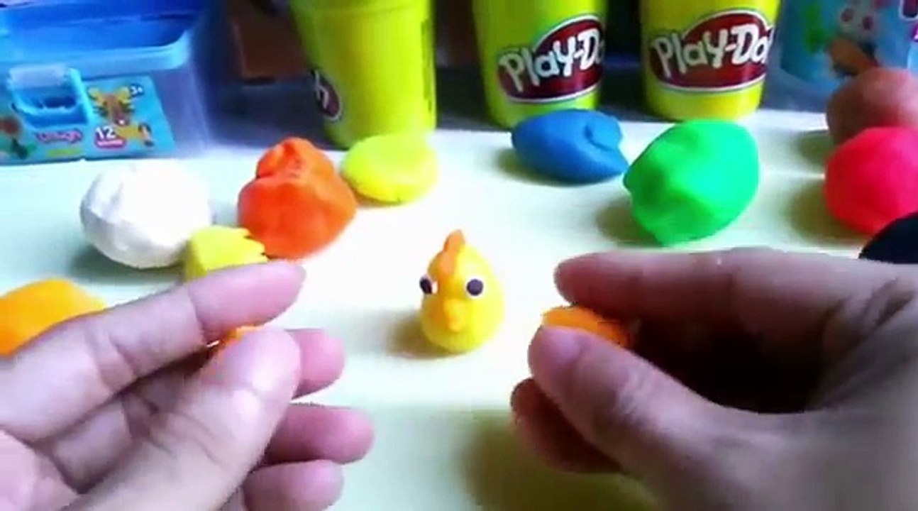 Une poule en pâte à modeler adorable !