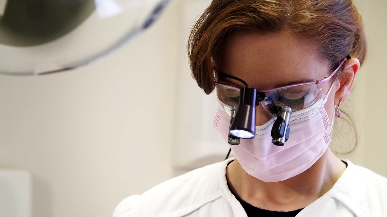 Award Winning Dentist & Orthodontist, Kingscourt - Teeth Whitening, Veneers