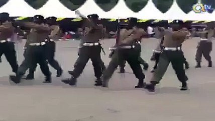 Indian Army Jawan Fell Down During Parade