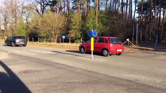 Le plus petit rond point d'Europe se trouve ... en Belgique !
