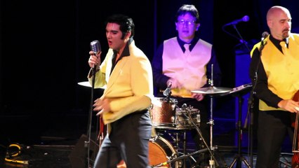 Cody Slaughter sings 'Blue Suede Shoes' Elvis Week 2016